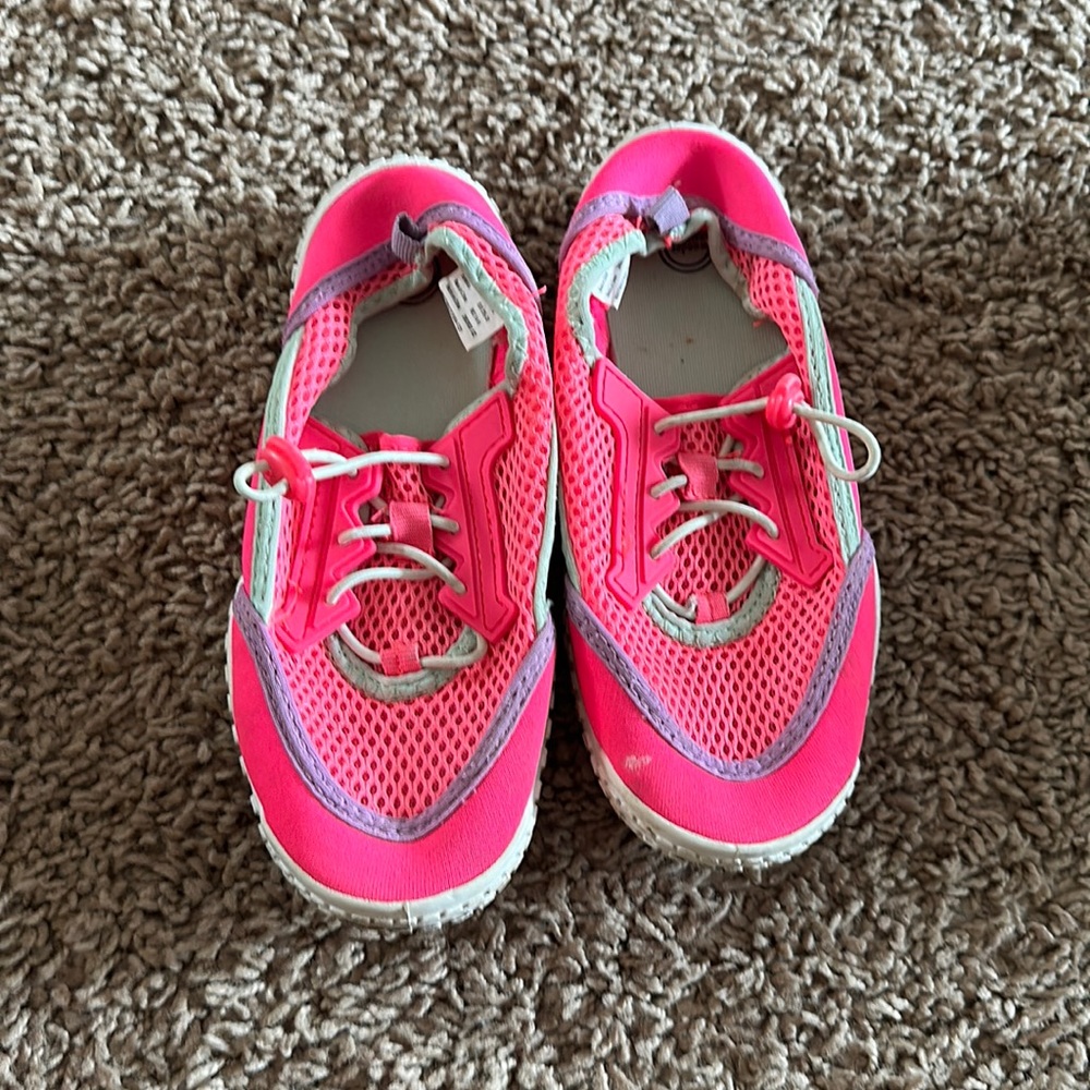 Water shoes